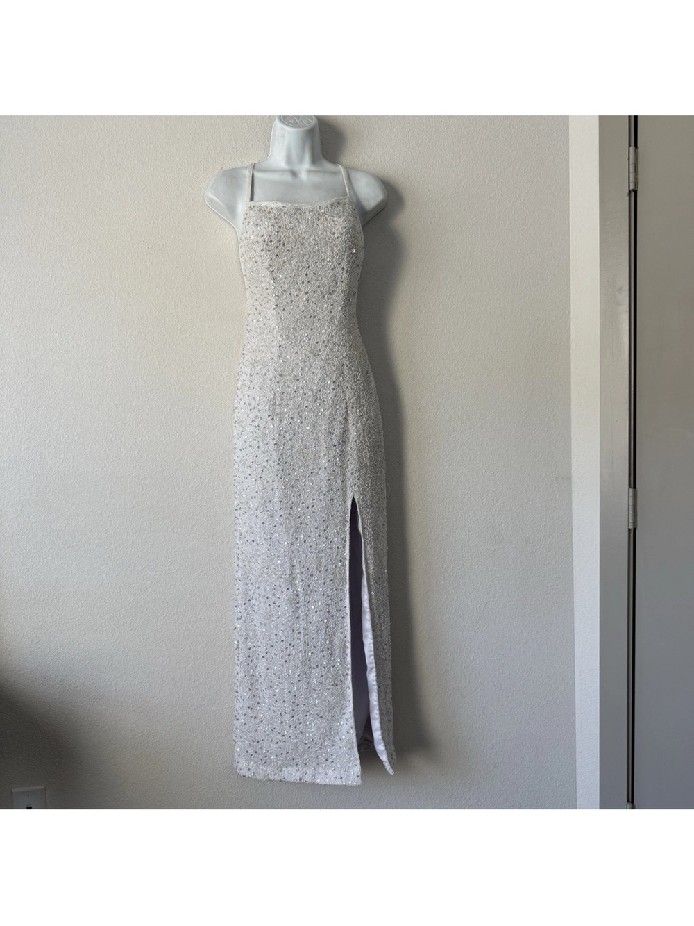 Vintage 70s 100% silk beaded white dress